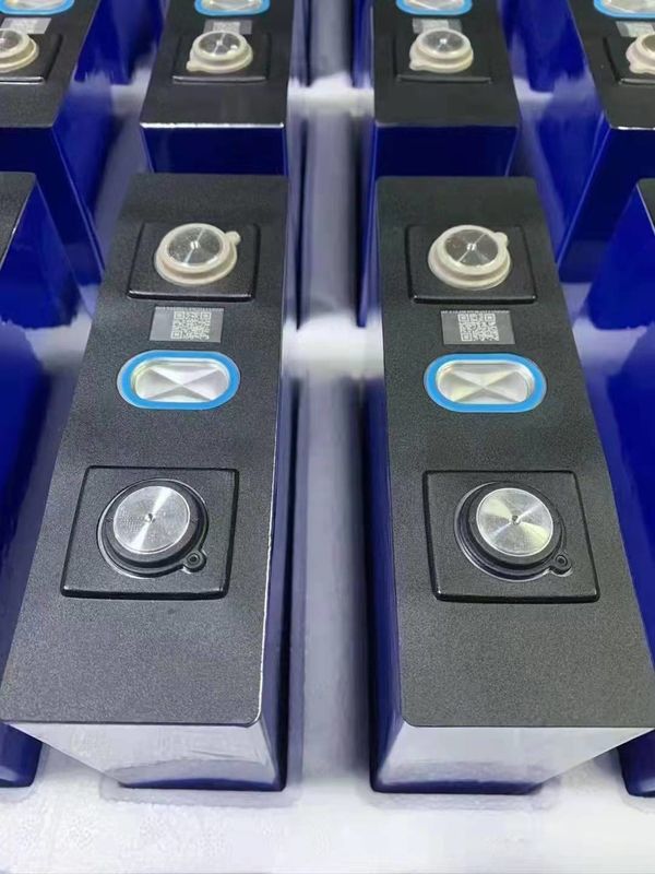 Cellule prismatiche della batteria 202ah 3.2v LFP del litio LiFePO4 per il sistema solare